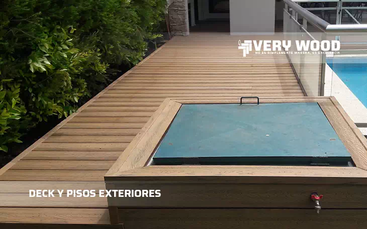 Deck wpc en casa residencial de barrio cerrado - Verywood Pisos de Madera