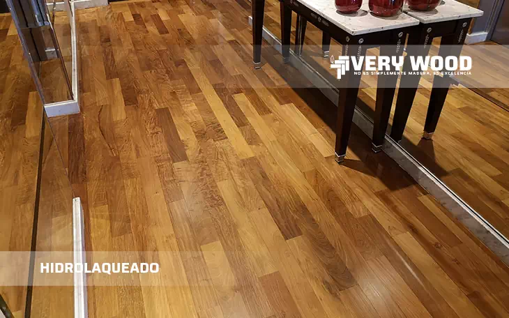 Hidrolaqueado tono natural con Bona Mega Natural - Verywood Pisos de Madera