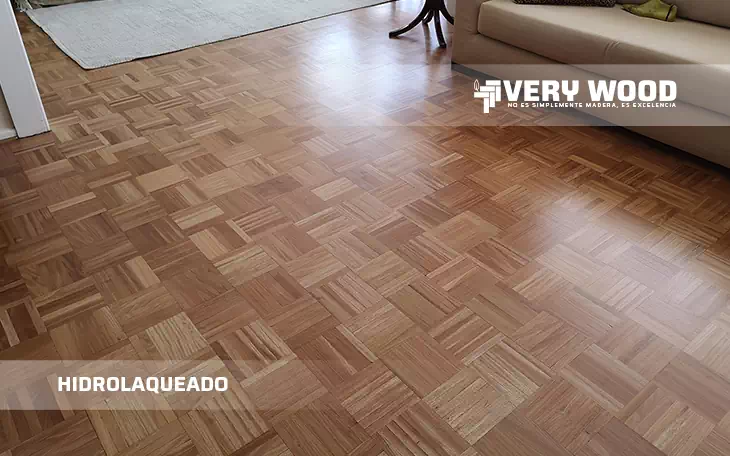 Hidrolaqueado Satinado de Damero - Verywood Pisos de Madera